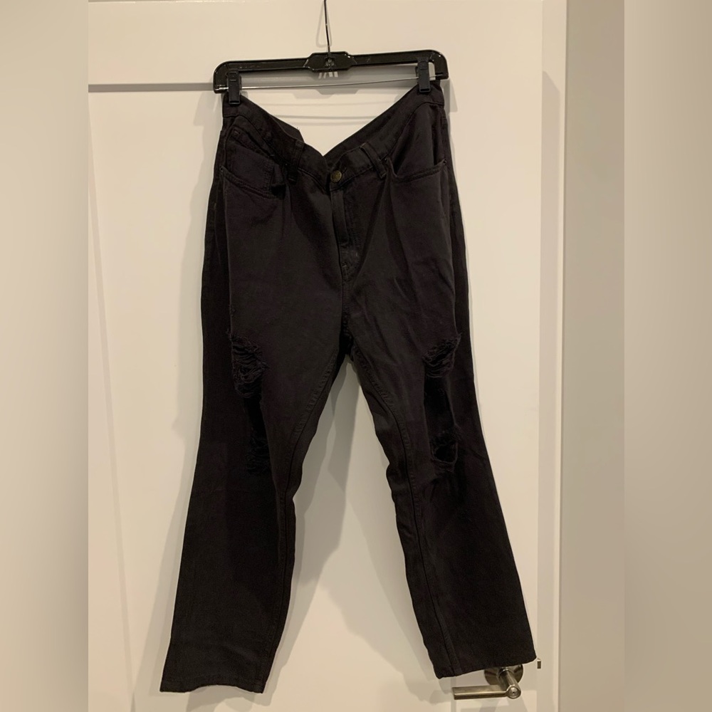 Black distressed boyfriend jean w32